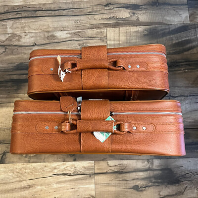 New Vista Vintage Luggage Set - 3 different sizes (24,22, and 15