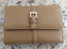 Liz Claiborne Tan Tri-Fold Wallet Women's Kiss Lock Coin Multi Card Slots NOS