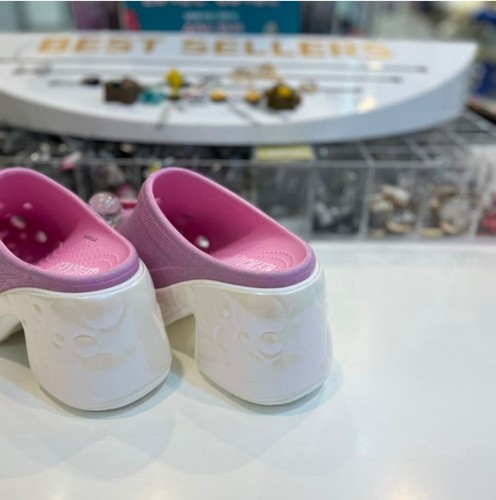 NUEVO ZUECO SIRENA CROCS CLASSIC Wicked Glinda 210525-90H rosa/envío múltiple Fedex - Imagen 6 de 7