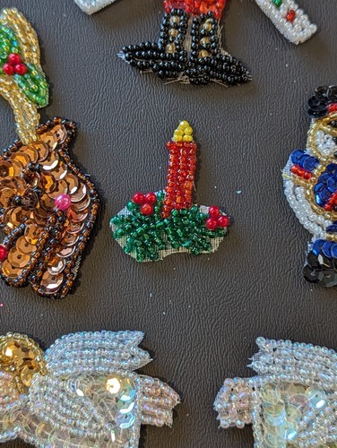 Lot of 6 Christmas-themed Multicolor Sequin & Bead Sew-On Appliques Patches - Picture 5 of 17