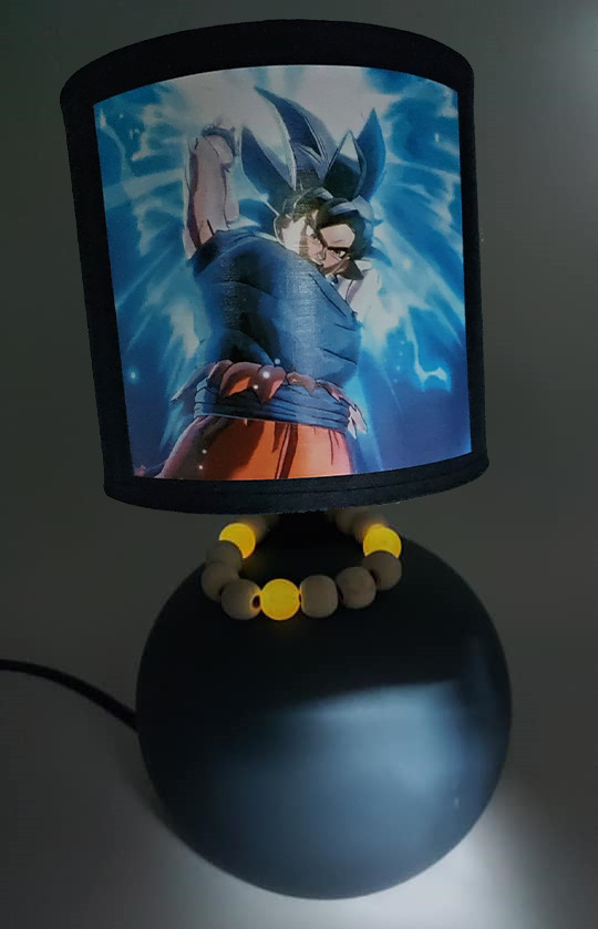 LAMPE DE CHEVET DRAGON BALL Z DBZ ET CES PERLES LUMINEUSES DANS LA NUIT e200