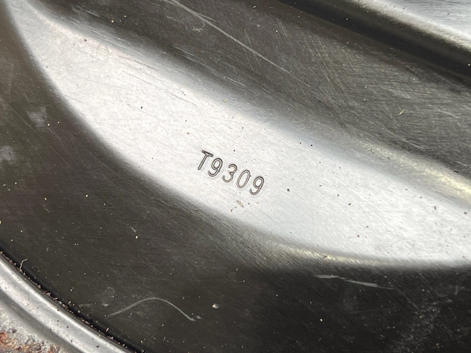 2000-2005 Mitsubishi Eclipse Power Brake Booster Genuine OEM MR527042 - Image 2 of 4