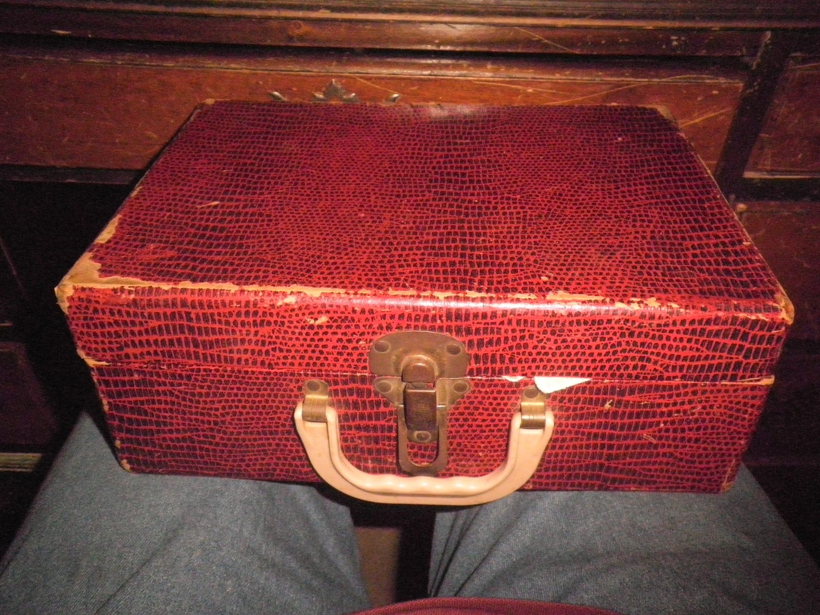 Vintage doll w rolling eyes and carry case and clothes
