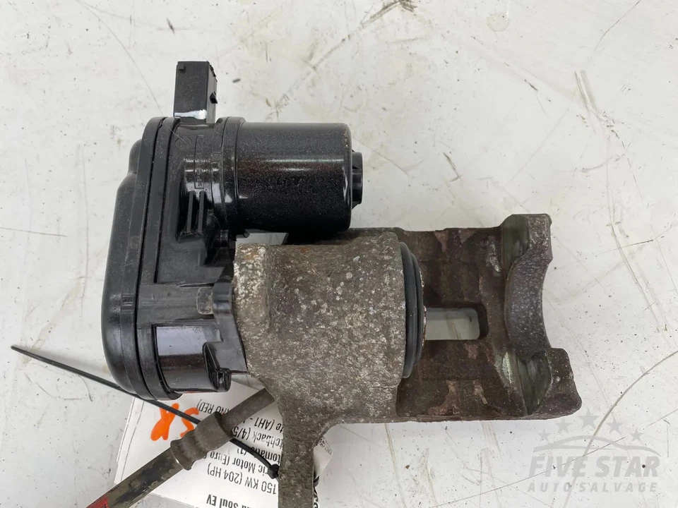 Kia Soul Rear Brake Caliper EV Electric Motor 150kW (204 HP) G3582-37700 2020 - Image 3 of 4