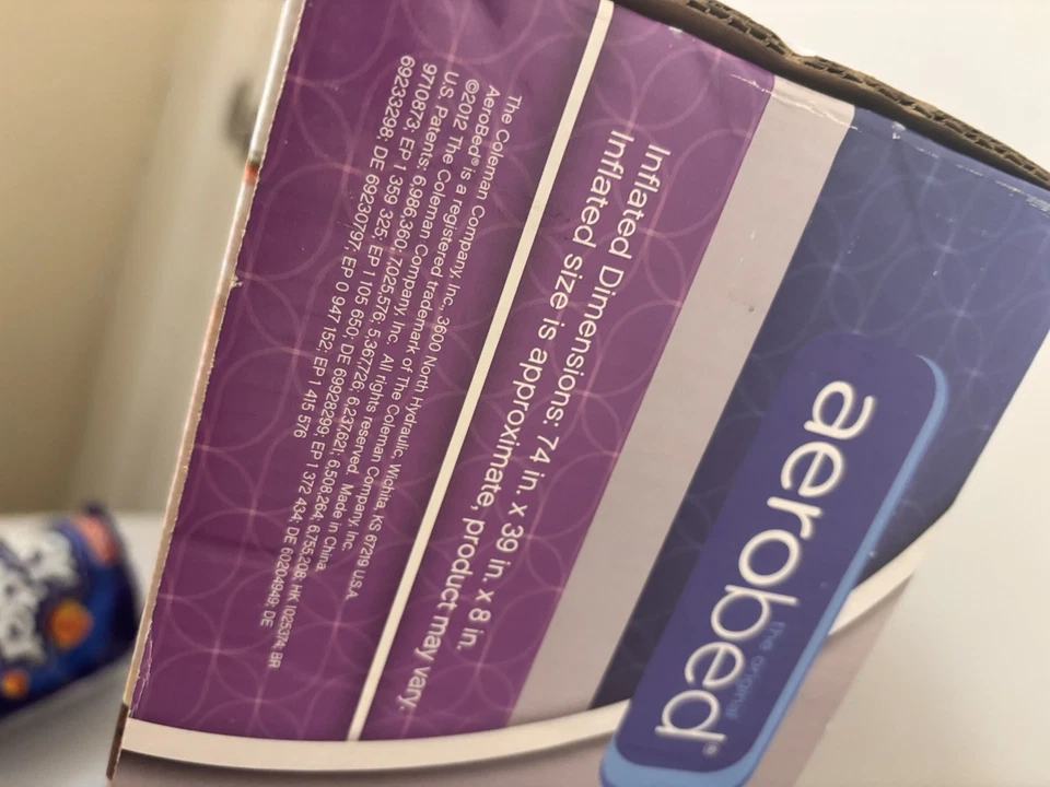 "Colchón original AeroBed cama supletoria doble 8"" con bomba y bolsa de transporte" Foto 2 de 4