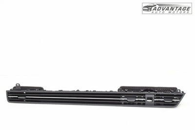2020-2022 VOLKSWAGEN PASSAT NMS CENTER DASH RIGHT SIDE OUTLET AIR VENT PANEL OEM