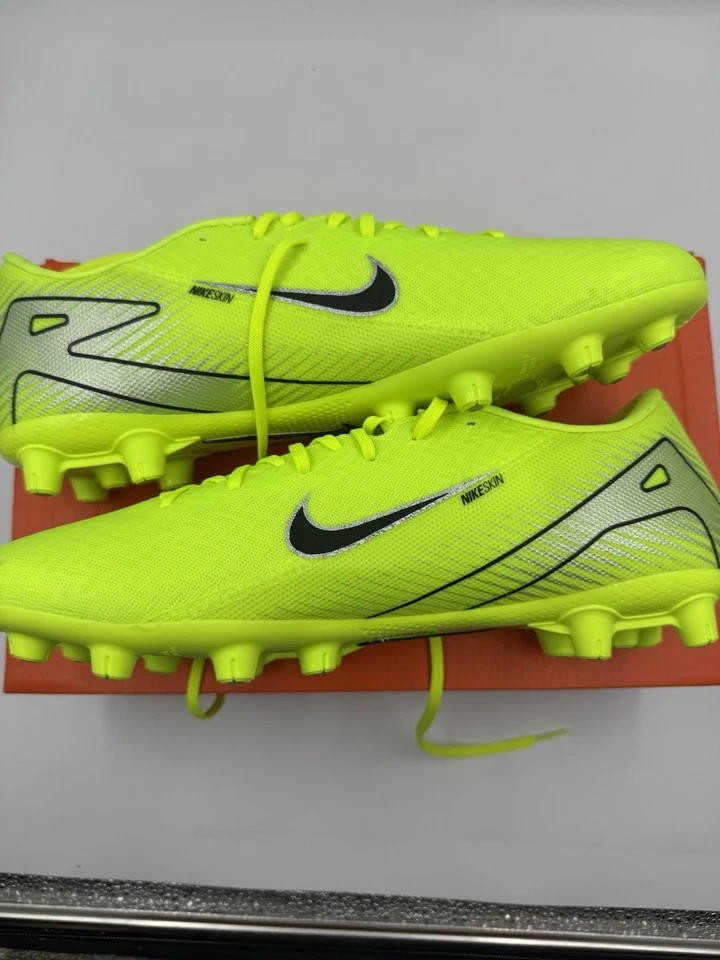 Nike Zoom Mercurial Vapor 16 Academy HG FQ8431-700 Mens Soccer Shoes Size 11 - Image 4 of 4