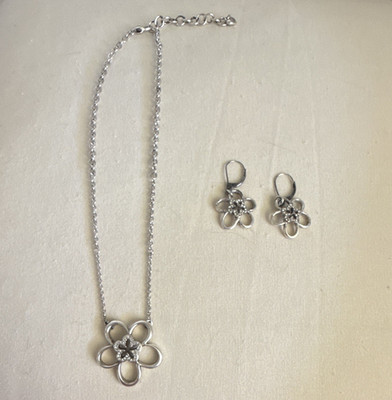 Brighton Silver Tone Flower Pendant Necklace & Dangle Earrings Jewelry Set