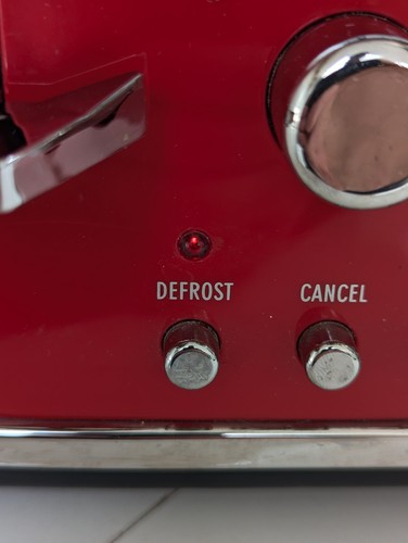DēLonghi CTJ4003.R Brillante 4 Slice Toaster | 1800W Red | Fully Working - Picture 2 of 13