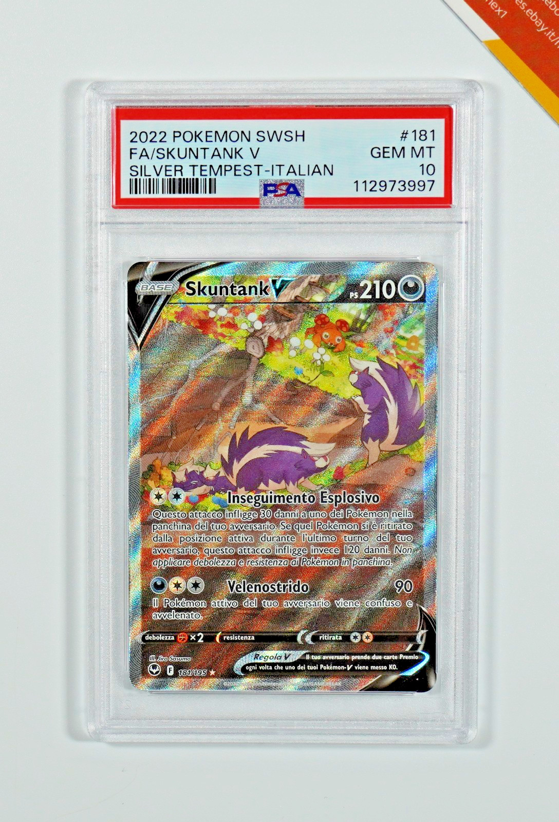 Pokemon PSA 10 Skuntank V #181 Full Art Silver Tempest 2022 Italian