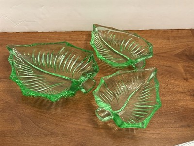 Set of 3 Vintage PeeDee Glass Leaf Ash Trays Trinket Dishes Japan