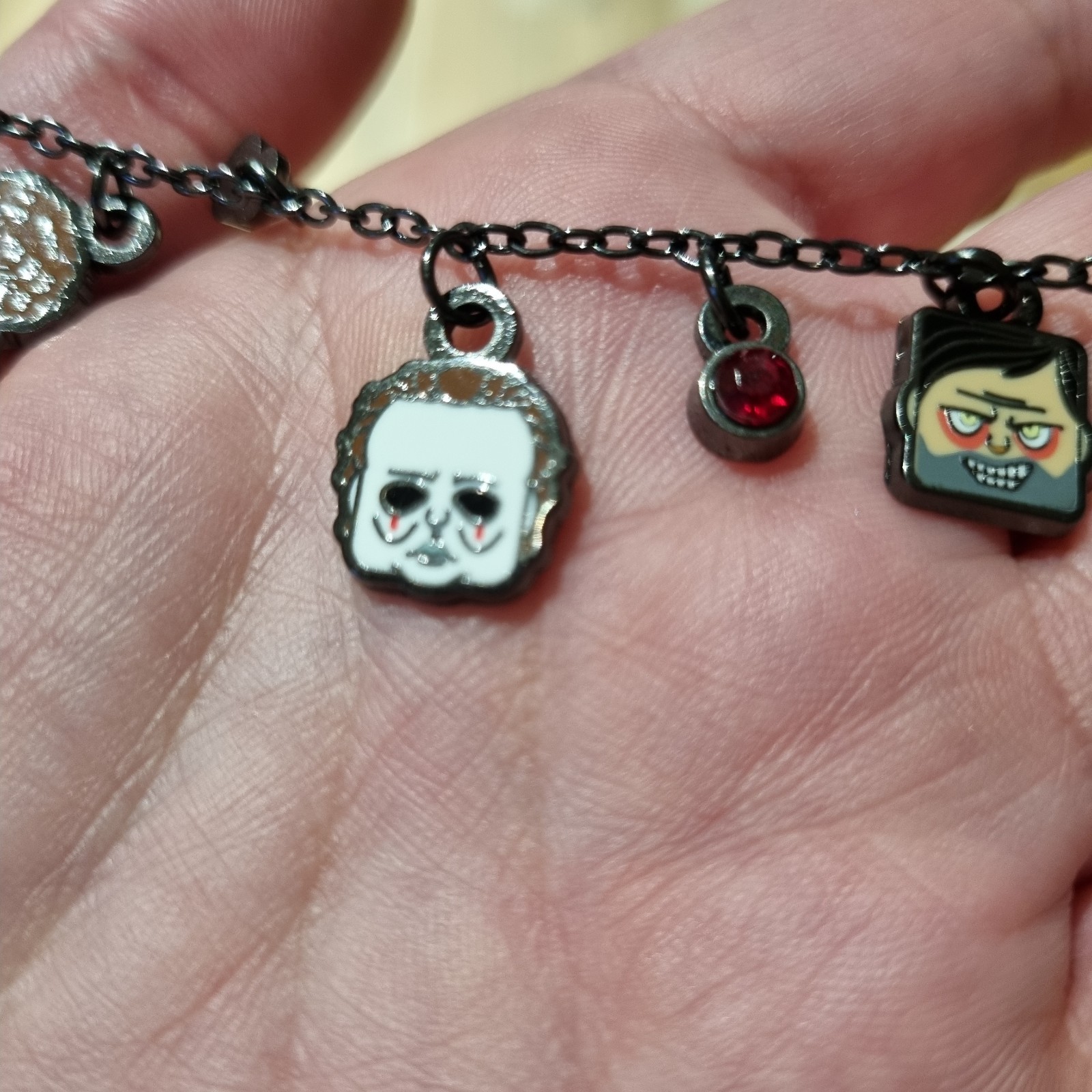 Studio Screams Universal Studios Horror Movie Ico… - image 3