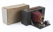 KODAK NO. 3 FOLDING BROWNIE, BURGUNDY BELLOWS, TORN BOX, ISSUES/cks/199358
