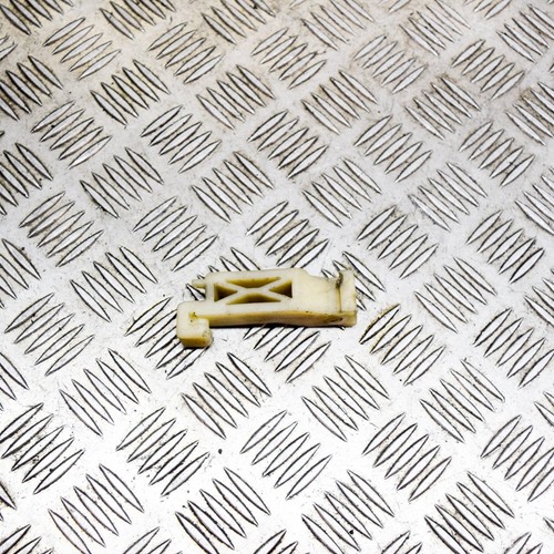 BMW 5 F10 M5 Kühler vorne rechts Halterung 2284238 4.4 Benzin 412kw 2012