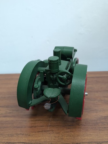 1/16 Scale Models International Harvester Mogul 10-20 Kerosene Tractor - Picture 4 of 4