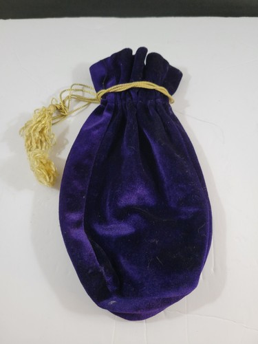 Crown Royal Special Reserve Purple Velvet Drawstring Bag Gold Trim Logo Tassels - Picture 3 of 4
