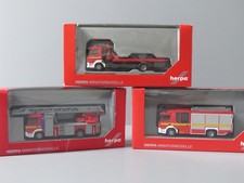 Herpa Konvolut Feuerwehr Atego Z-Cab HLF, L32 DLK 23-12, Abschleppwagen mit Kran