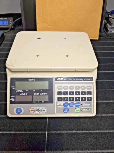 AND HC-15Ki Commercial Scale 15kg x 0.002kg / 30lb x 0.005lb