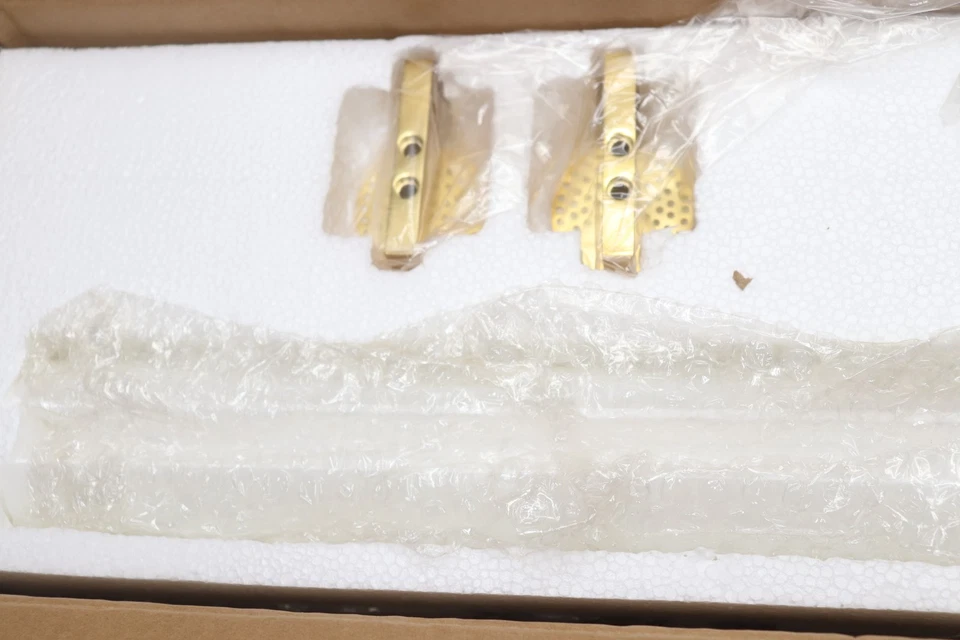 Aplique de pared de tubo Minka Lighting LLC 180 vatios totales 4,75" H x 20,5" W Foto 4 de 4