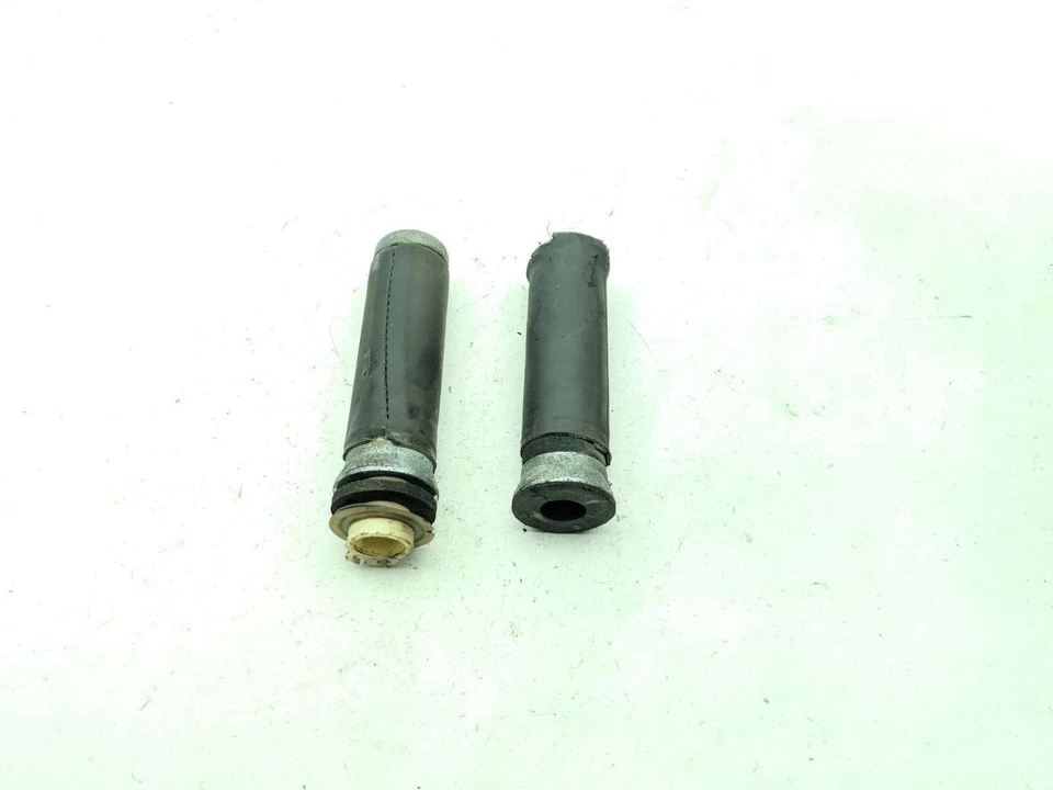 82 Honda GL 1100 Goldwing Throttle Tube And Grips - Image 3 of 4
