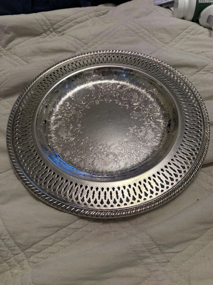 ONEIDA Victorian Antique US Silver-Plated Platters & Trays for