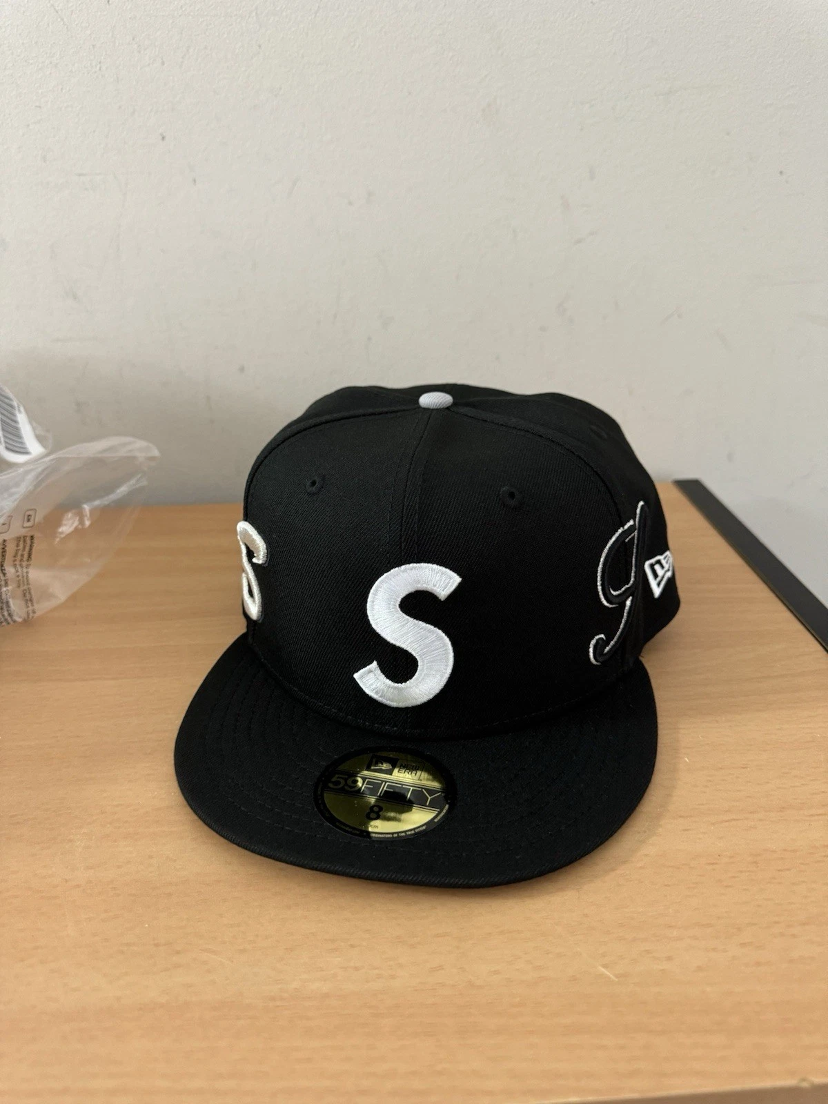 Taille 8   Casquette ajustée Supreme Multi S Logo New Era noire SS25 panneau chapeau
