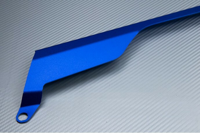 Cache chaîne YAMAHA YZF R6 2006-2007 finition anodisée bleu - 2