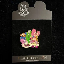 LE 250 Finding Nemo Pals Friends Ocean Series Squirt Pearl DS Disney Pin 2008