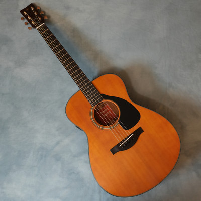 YAMAHAの入門機種アコースティックギターF-310ハードケース付きです。 YAMAHA F-310 Acoustic Guitar Natural w/ accessories in Hard