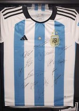 Messi-Signed Argentina 2022 Jersey   Full Team Autographs