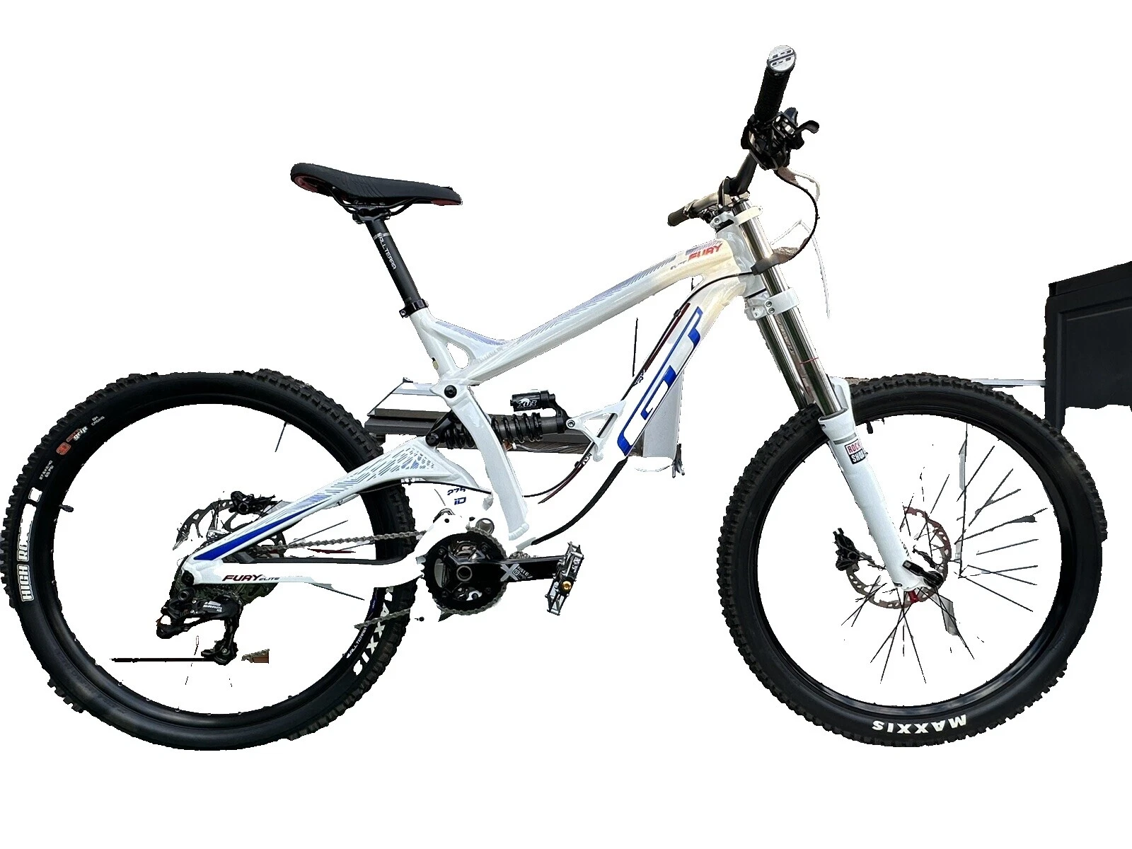 Bicicletas GT blanco