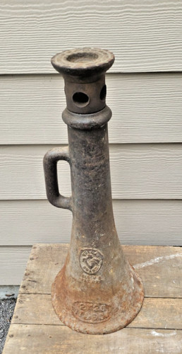 Antique SCREW RAILROAD HOUSE JACK. 8” Base 24” Height, Screw Ext. Approx 20in