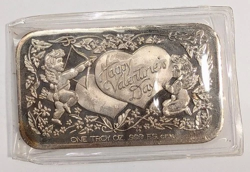 Happy Valentine's Day  1 oz .999 Vintage Silver Bar - A914