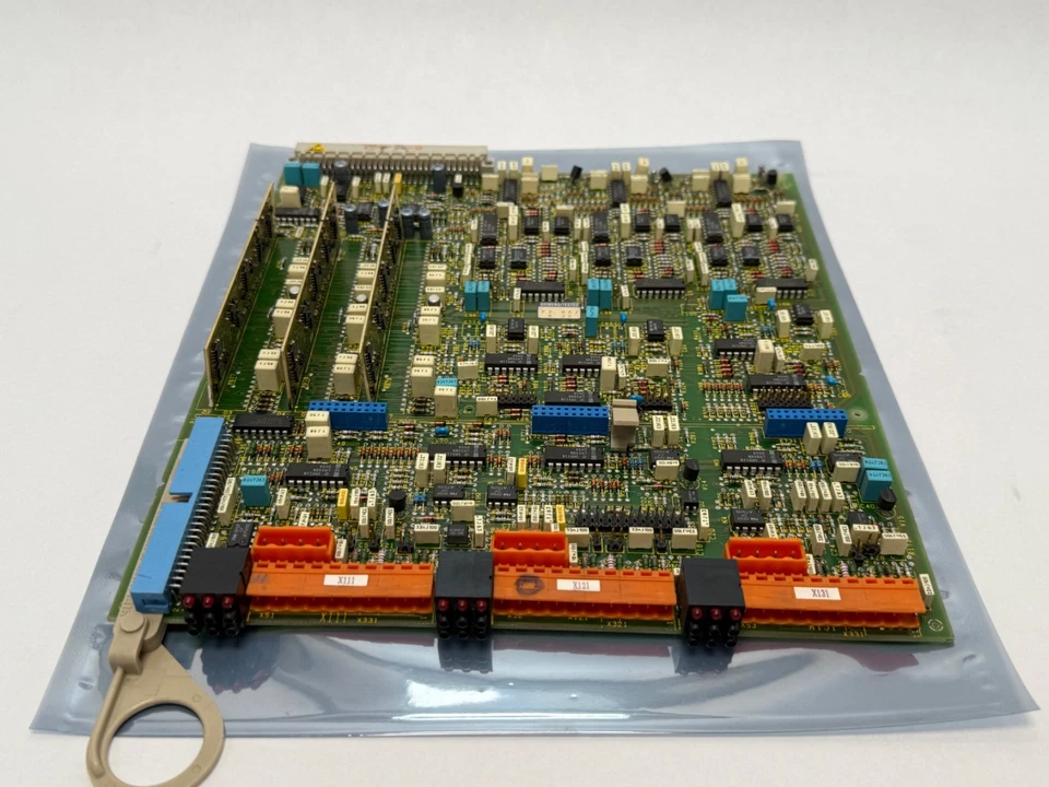 Placa de circuito de control Siemens 6RB2100-0NA21 Simodrive 462 110.9070.21 sin módulo Foto 2 de 4