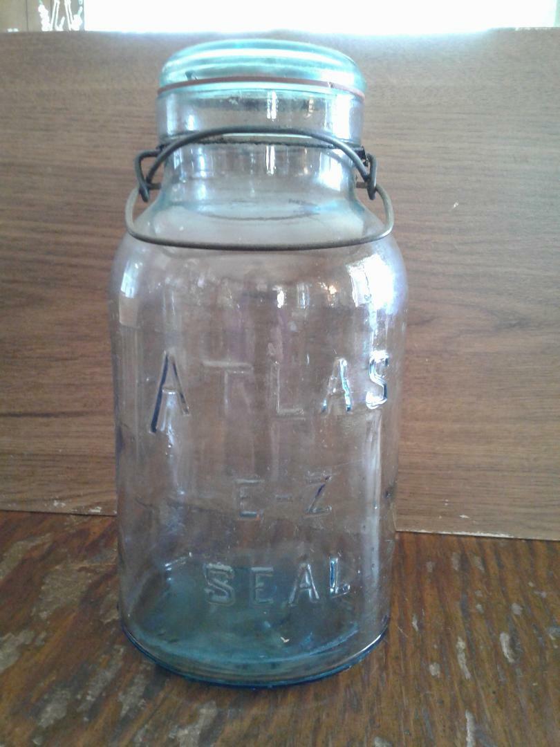 Vintage ATLAS E-Z SEAL, 1/2 Gallon Canning Jar Lid, Blue