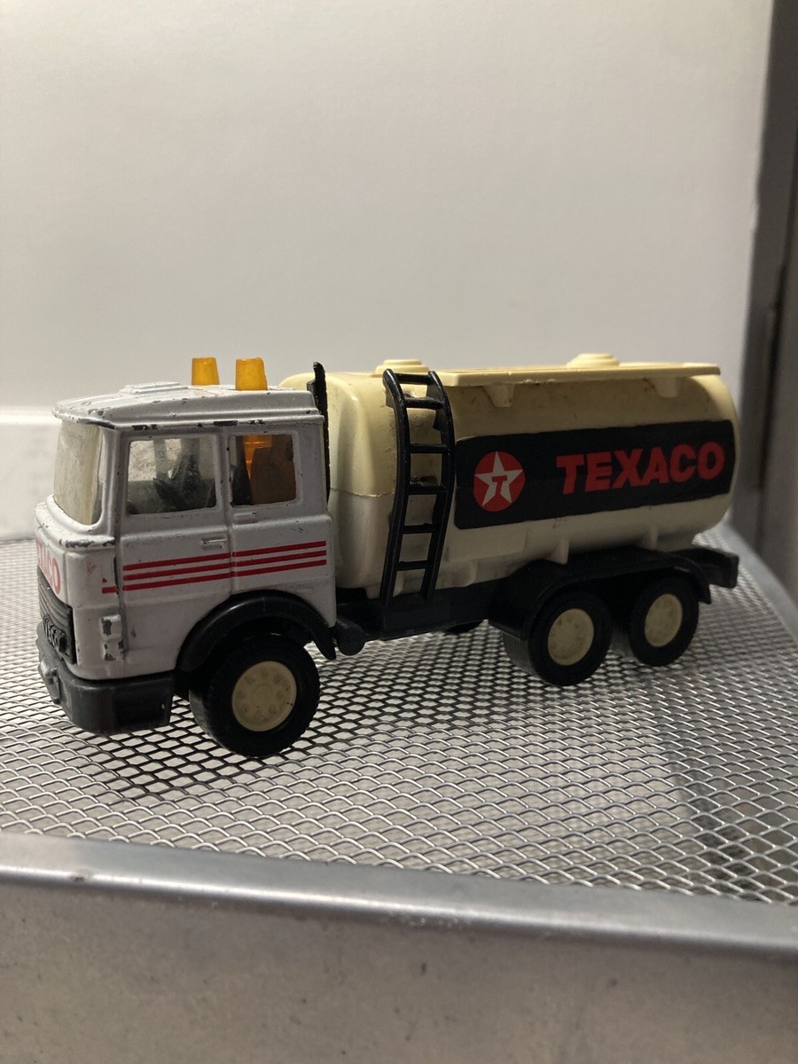 RARE - VINTAGE TEXACO TANKER / LORRY / TRUCK - MATCHBOX SUPER