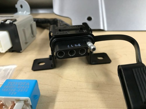 2007-2014 TOYOT FJ CRUISER GENUINE OEM TRAILER TOW HITCH CLASS 3 WITH HARNESS - Bild 6 von 14