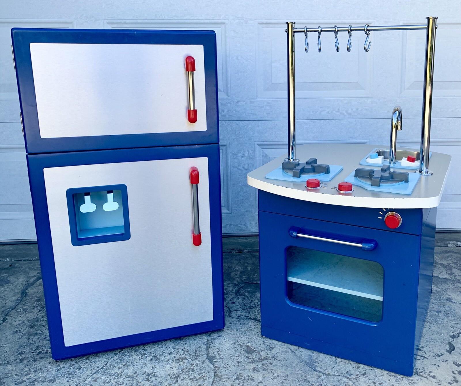 pottery barn play kitchen used