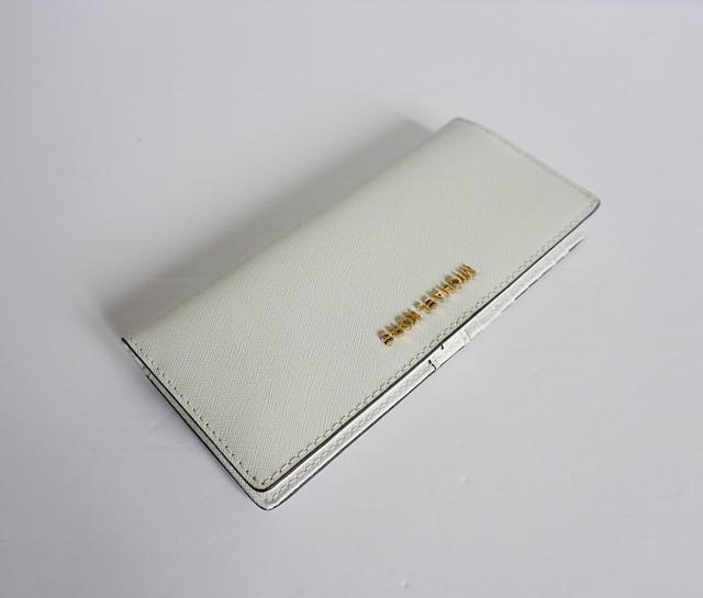 michael kors optic white wallet