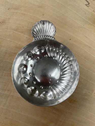 Ancien tastevin en argent massif minerve orfèvre Tetard Frères 80 gr - Picture 2 of 5