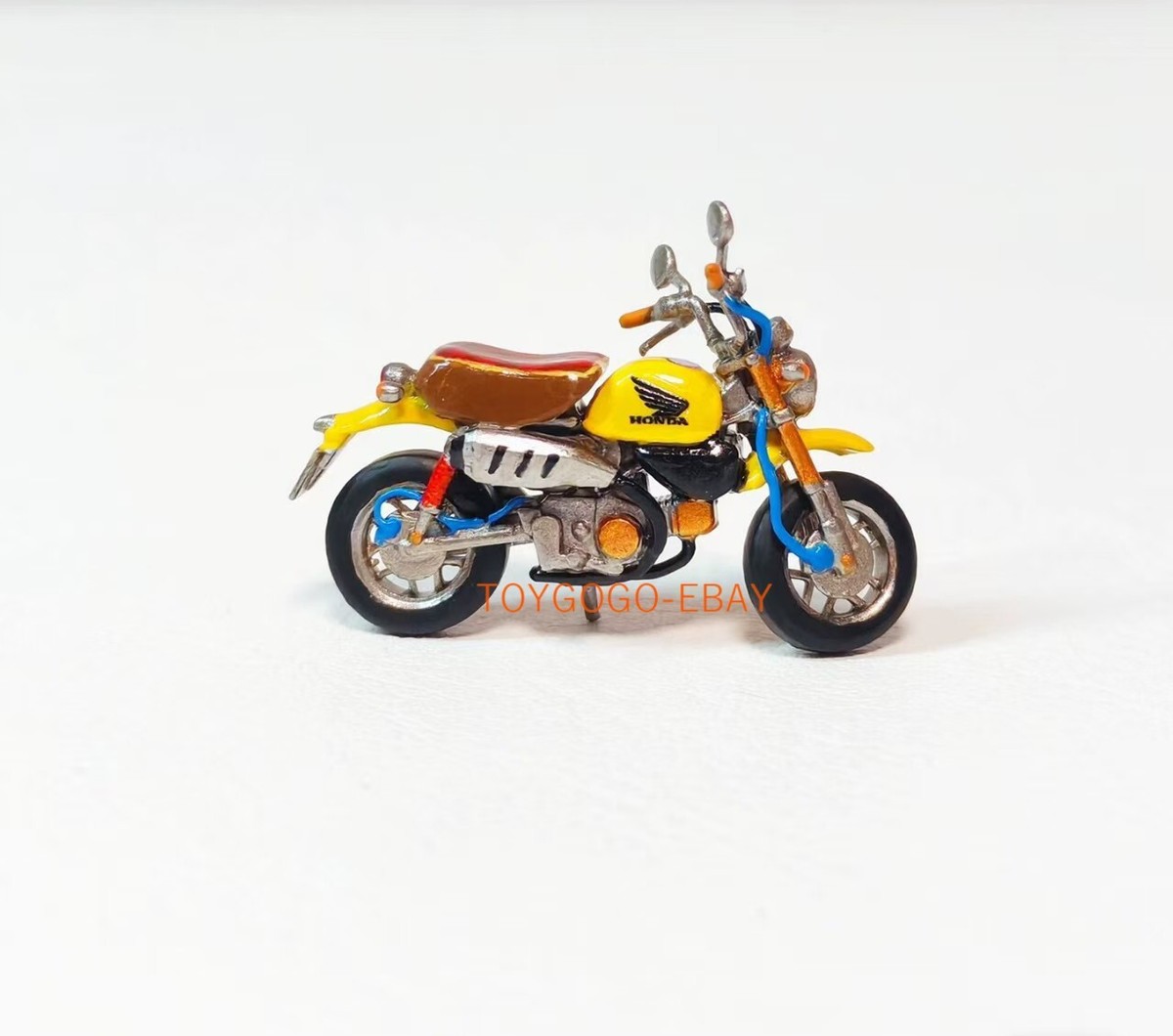 3D PRINT 1/64 motorcycle Monkey z50j yellow color fit 1:64 car 3D PRINT 1/64 motorcycle Monkey z50j yellow color fit 1:64 car