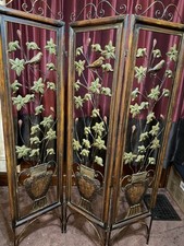 Paravent pliant 3 panneaux métal orné de fleurs/oiseaux en relief diviseur de pièce 67” X 48”