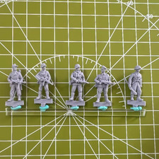 1/72 Scale WWII German Infantry Resin Figures Set – 5 Soldiers for Diorama