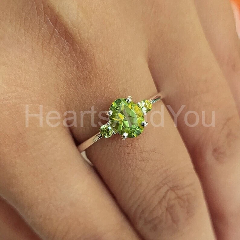 Anillo de compromiso de oro blanco sólido 100 % diamante natural corte ovalado de 1 quilate Foto 3 de 4