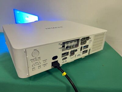 lchiさん バビディ3枚 HITACHI LCD Projector Model CP-WU8440 | eBay