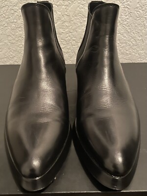 Costume National Chelsea Boots UK6/US7 with Cuban heels and chunky soles.