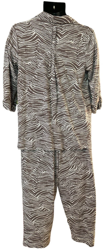 Conjunto de pijama feminino Anne Klein tamanho M estampa animal anos 90 algodão/raiom - Imagem 2 de 4