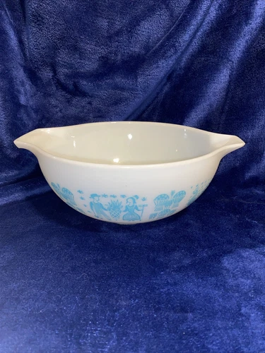 PYREX Aqua Amish Butterprint Cinderella Mixing Bowl Ovenware 443 USA 2 1/2 Qt