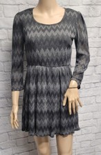 NWT SPEECHLESS XS GRAY BLACK OPEN KNIT CHEVRON FIT FLARE SWEATER DRESS