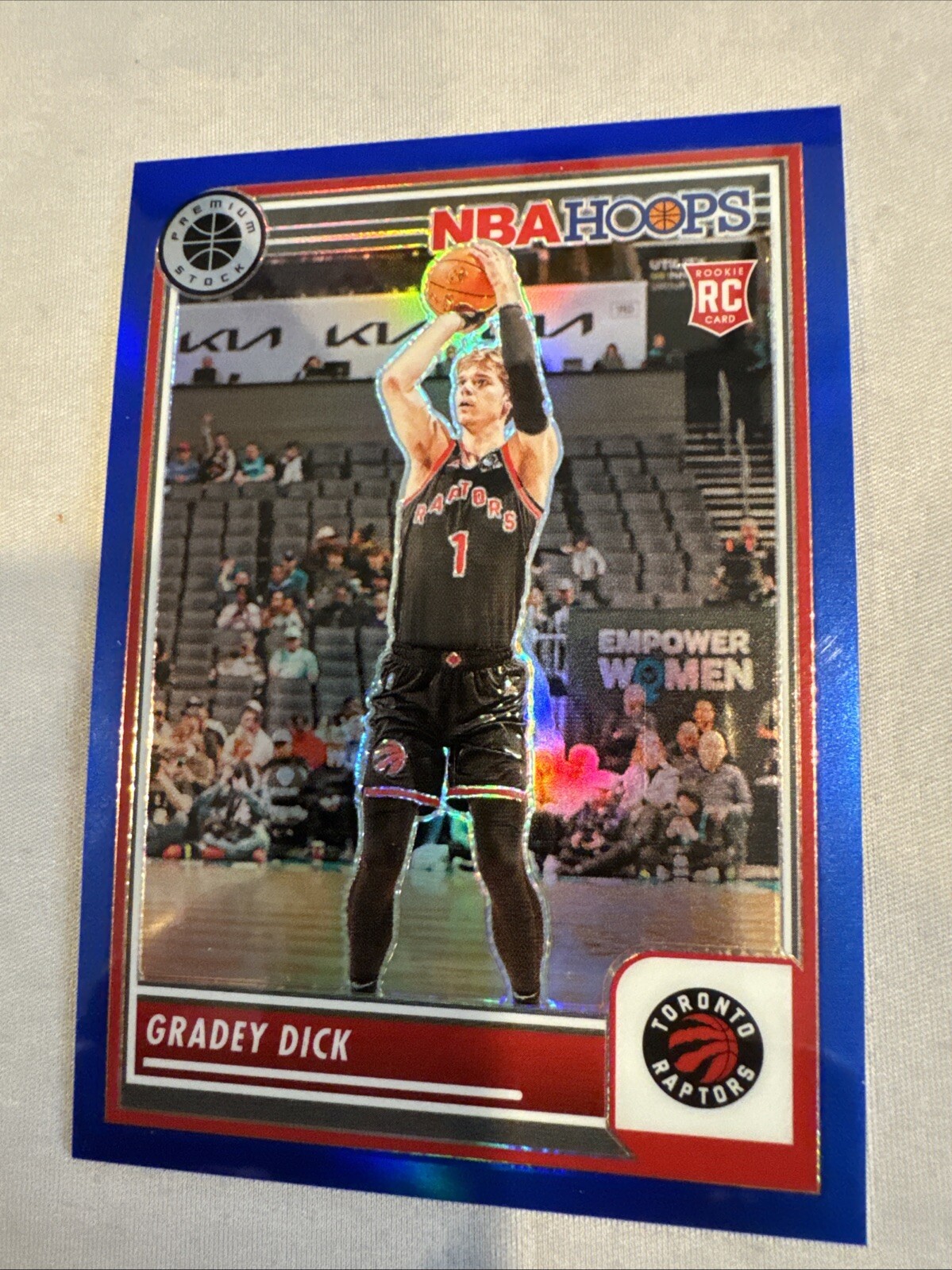 2023-24 Panini NBA Hoops Premium Stock - Blue Prizm #251 Gradey Dick /120 (RC)
